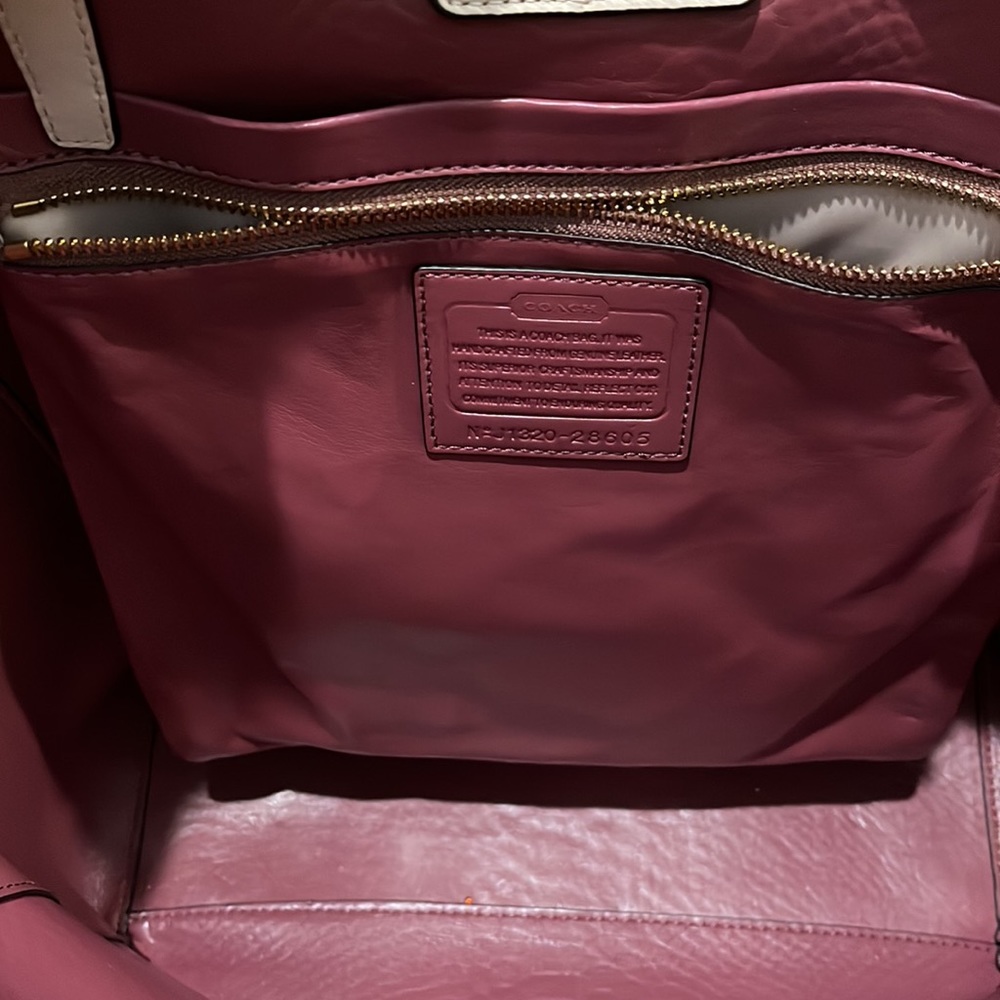 Euc Coach Madison Python And Embossed Leather Tote - image 5